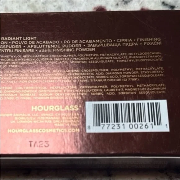 Hourglass Ambient Lighting Palette - Picture 5 of 5